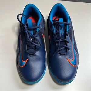 NIKE Blue Orange Really Cool Hustle Quick 3 Basketball Sneakers Size 4